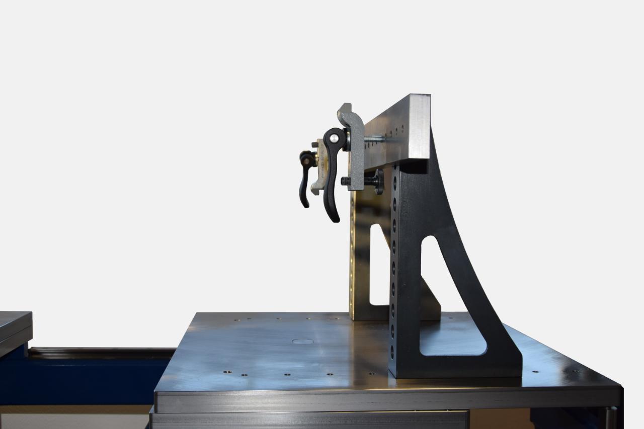 Soportes forjados para mesas de apertura y rotación de moldes